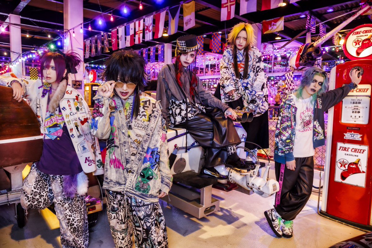 K_N_hyou's tweet photo. 【新アーティスト写真公開】

こう見えて天才作曲家です✌️
まずは曇りのち、の作品に触れてみてください🖐️

心はいつでも平成ギャルです✌️ https://t.co/J3tttS2h4d