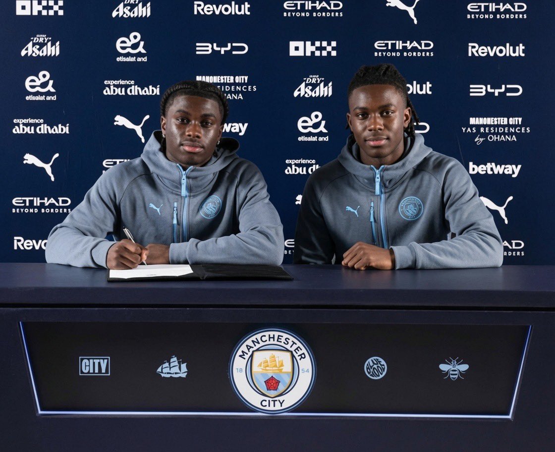 SHEGGS_1's tweet photo. My brother just did it again 🚨🔵 Jeremy Monga to Manchester City! So proud of you my guy. From Leicester to the Etihad we move! 💙 #CityFamily https://t.co/tZrfSOdn16