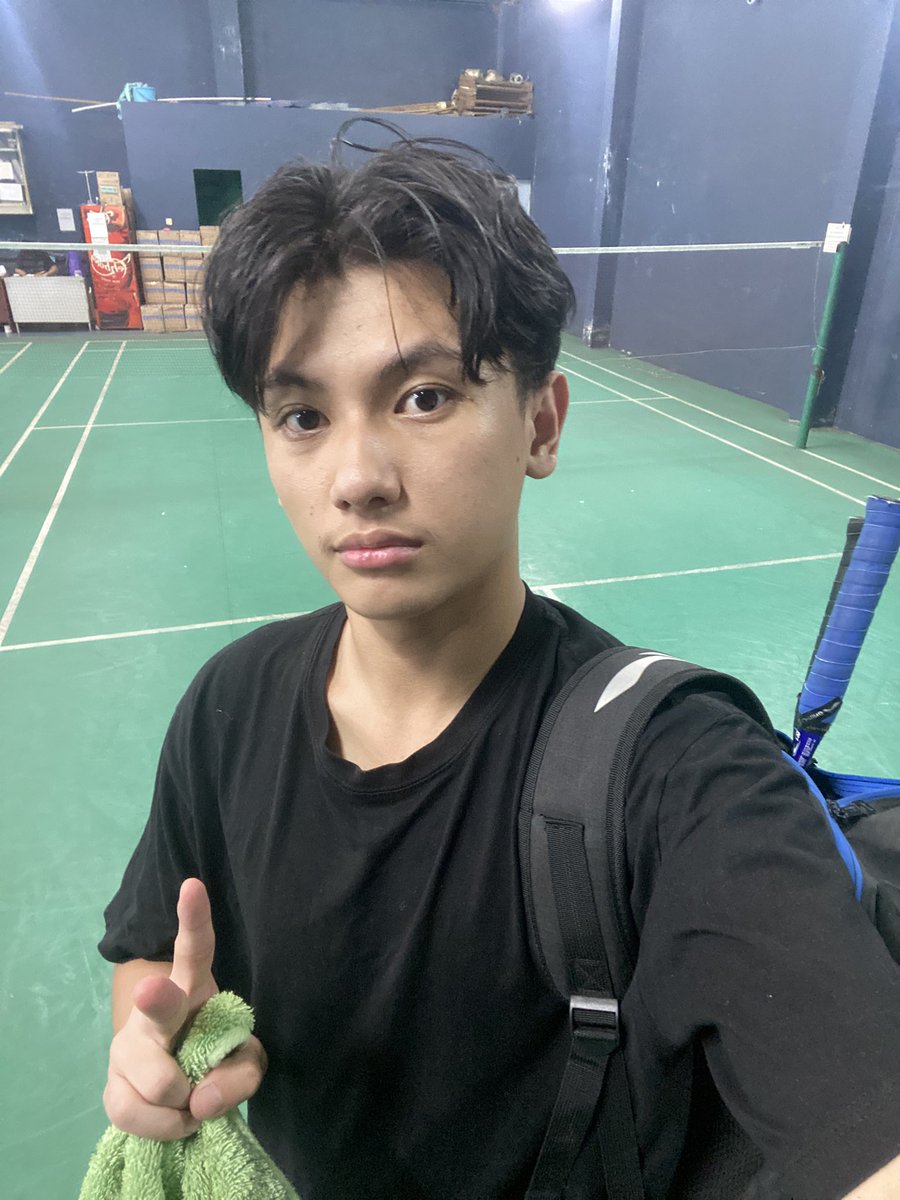 sban_mes's tweet photo. olahraga🏸 https://t.co/PyqQnIHfuf