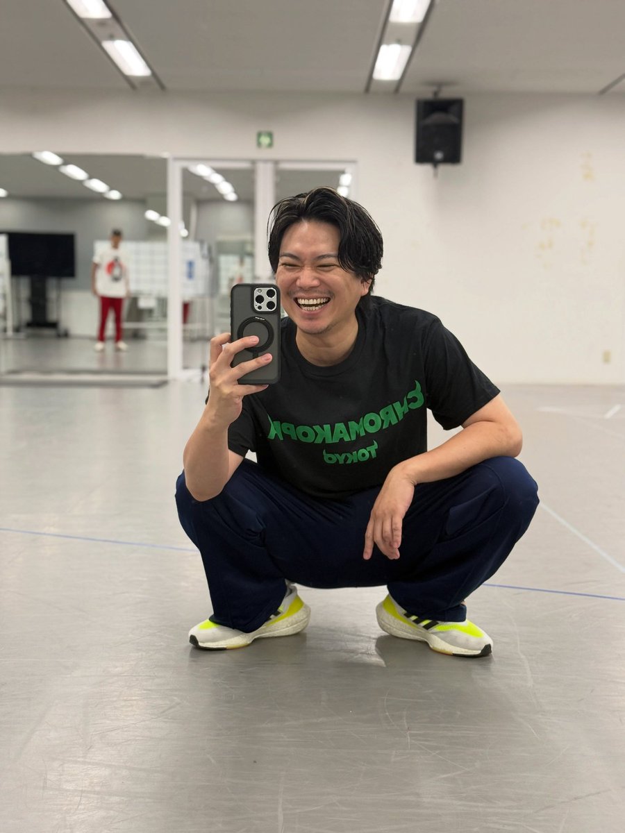 ank_617711's tweet photo. もれなく全員が思ったっしょ、、、？
\\歯白くね！！？！？//
ホワイトニングしたんか？それともカメラの加工かけてんのか？
そして慶ちゃんよ、しげさんのその笑顔引き出してくれてありがとう😭
 #小山慶一郎 
 #加藤シゲアキInstagram  #加藤シゲアキ誕生祭2026 https://t.co/pjVMzL3Xxb
