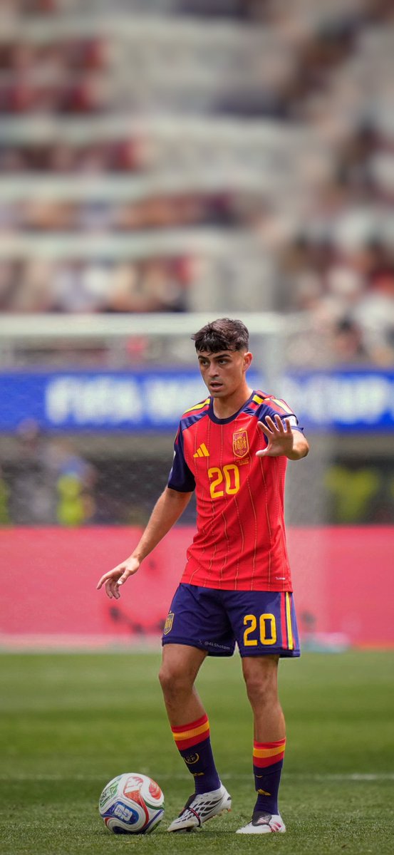 4kShotam's tweet photo. ⁴ᵏ Pedri 🇪🇸🤩

#Pedri | #Spain https://t.co/Hc0drWE26A