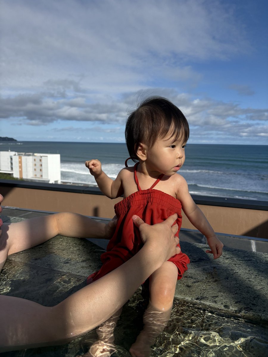 63Yshoot's tweet photo. まるでモデル
1歳おめでとう❤ https://t.co/XFqmy4tD3n