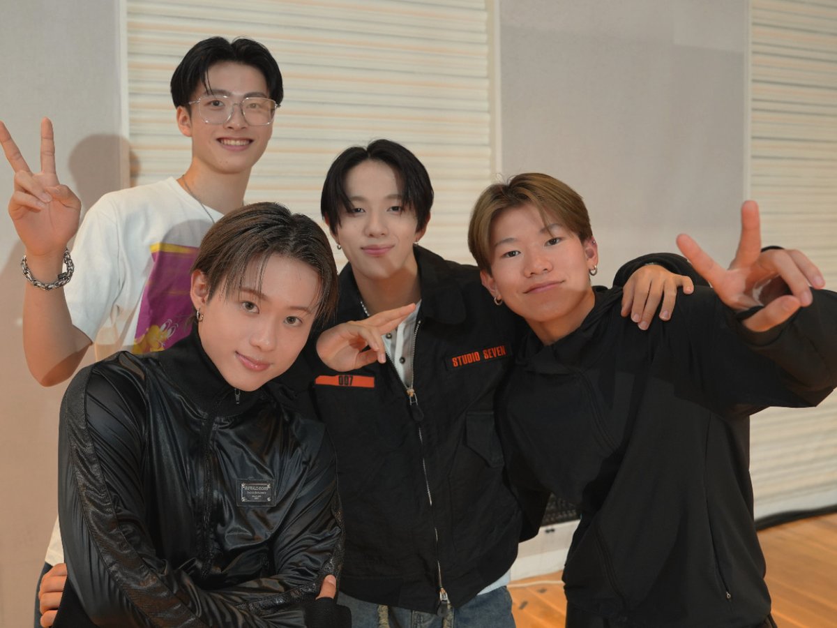 ✨𝗟𝗗𝗛 𝗦𝗖𝗥𝗘𝗔𝗠 𝟭𝘀𝘁 𝗔𝗻𝗻𝗶𝘃𝗲𝗿𝘀𝗮𝗿𝘆✨ 生配信まで