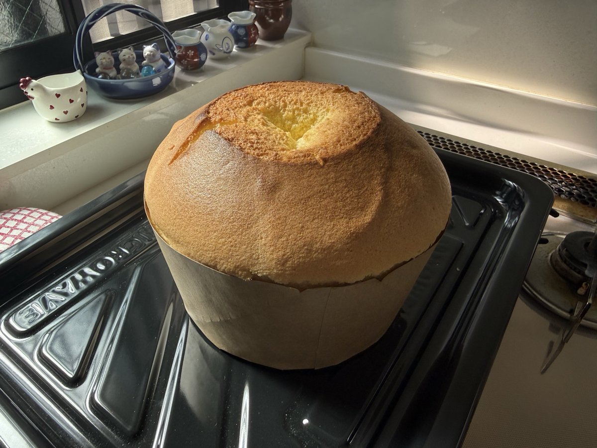 tomogaki_'s tweet photo. ネイルからの実家行ってサンドウィッチとシフォンケーキ2台作ってマッサージうけてきた💆‍♀️いい休日ᙏ̤̫=͟͟͞͞♡ https://t.co/k5NZBrwlCl
