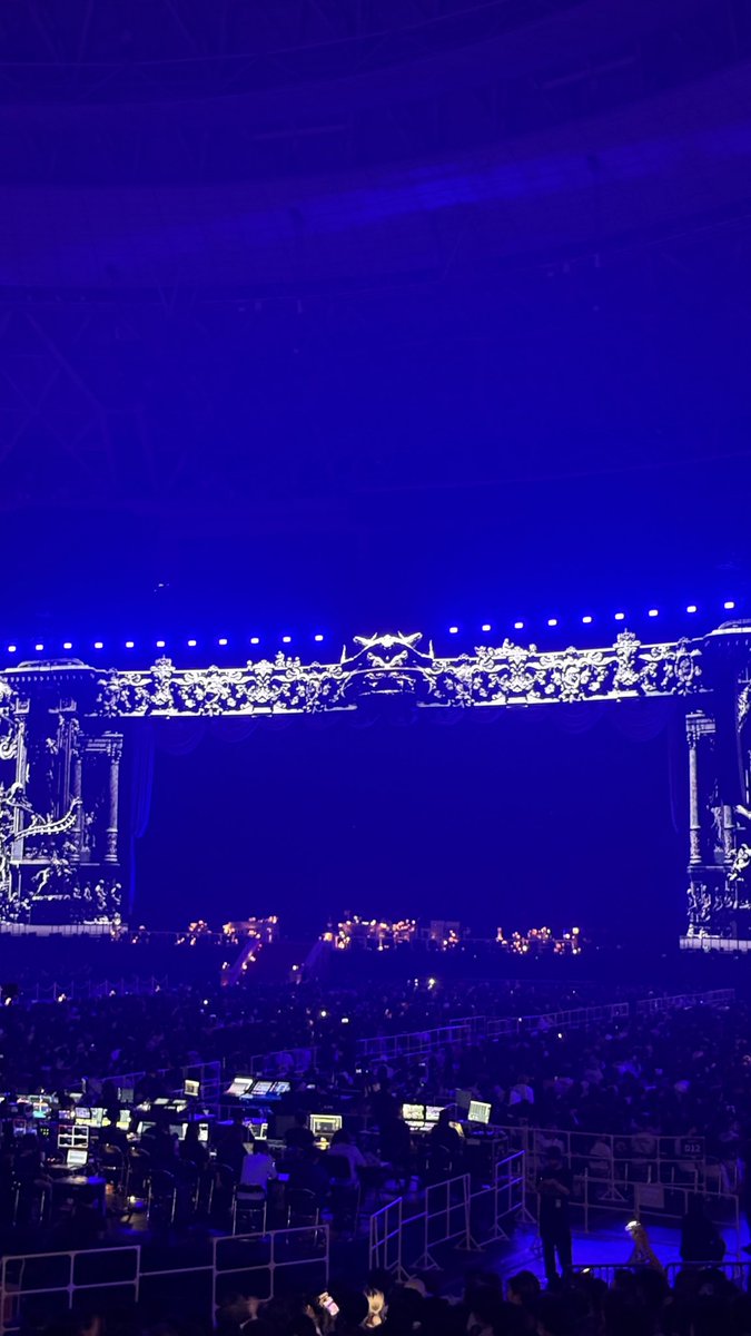 myguard51's tweet photo. アンコール

#SEKAINOOWARI
#THECINEMA
#ネタバレ https://t.co/ZJDA5ZXCwx