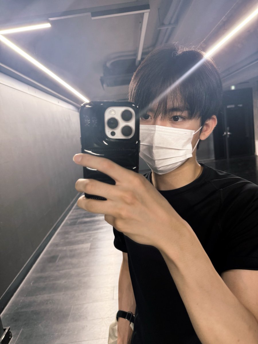 sunisuni520's tweet photo. 나 어젯밤 꿈에서 선녀봤는데 그게 너엿구나… https://t.co/WOOTZMXgsn