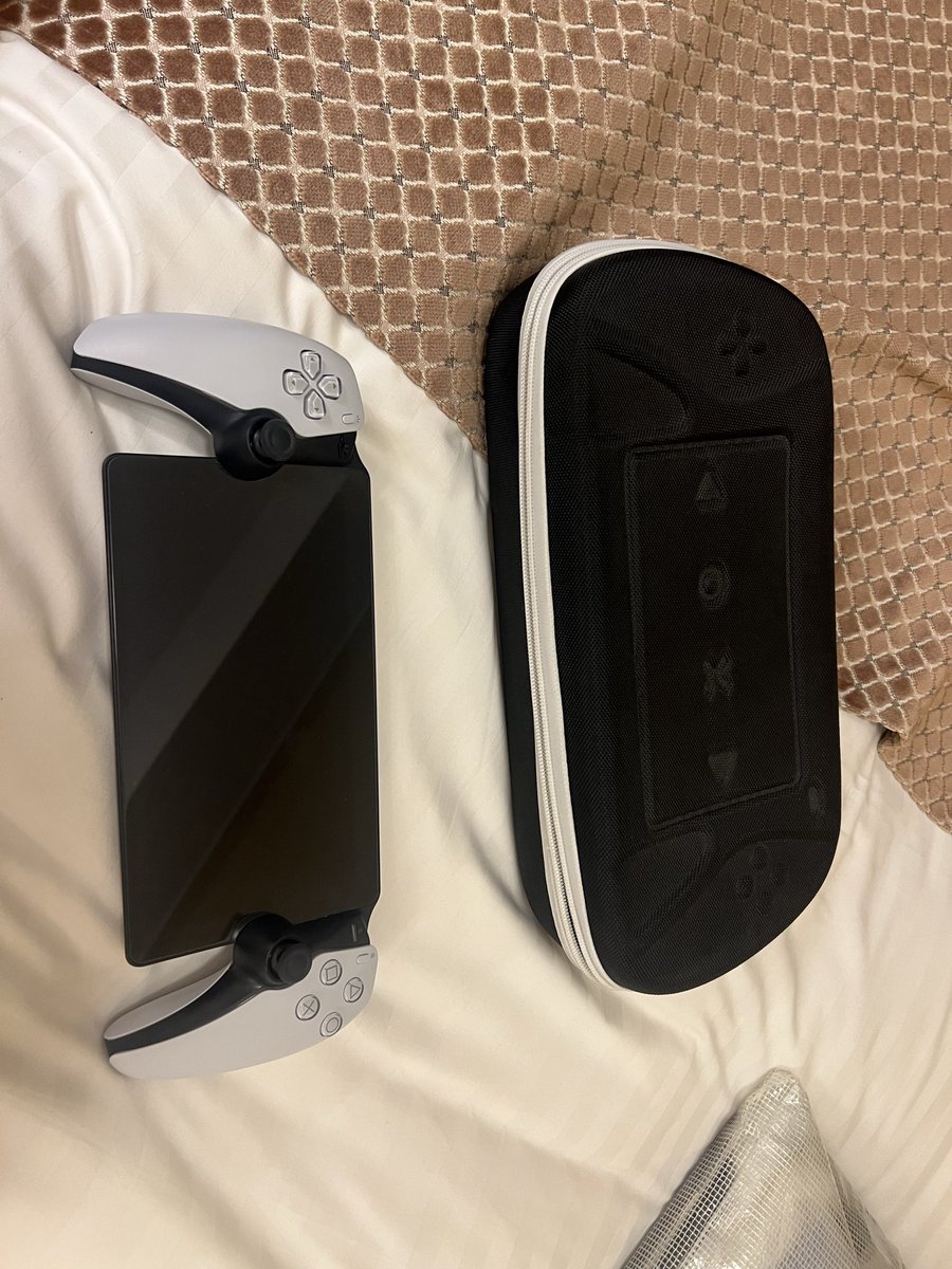 kei9116's tweet photo. 旅行中でもPSリモートがあるため
原神をプレイ出来ます

#原神
#PSリモート https://t.co/PGEjwyDcv4