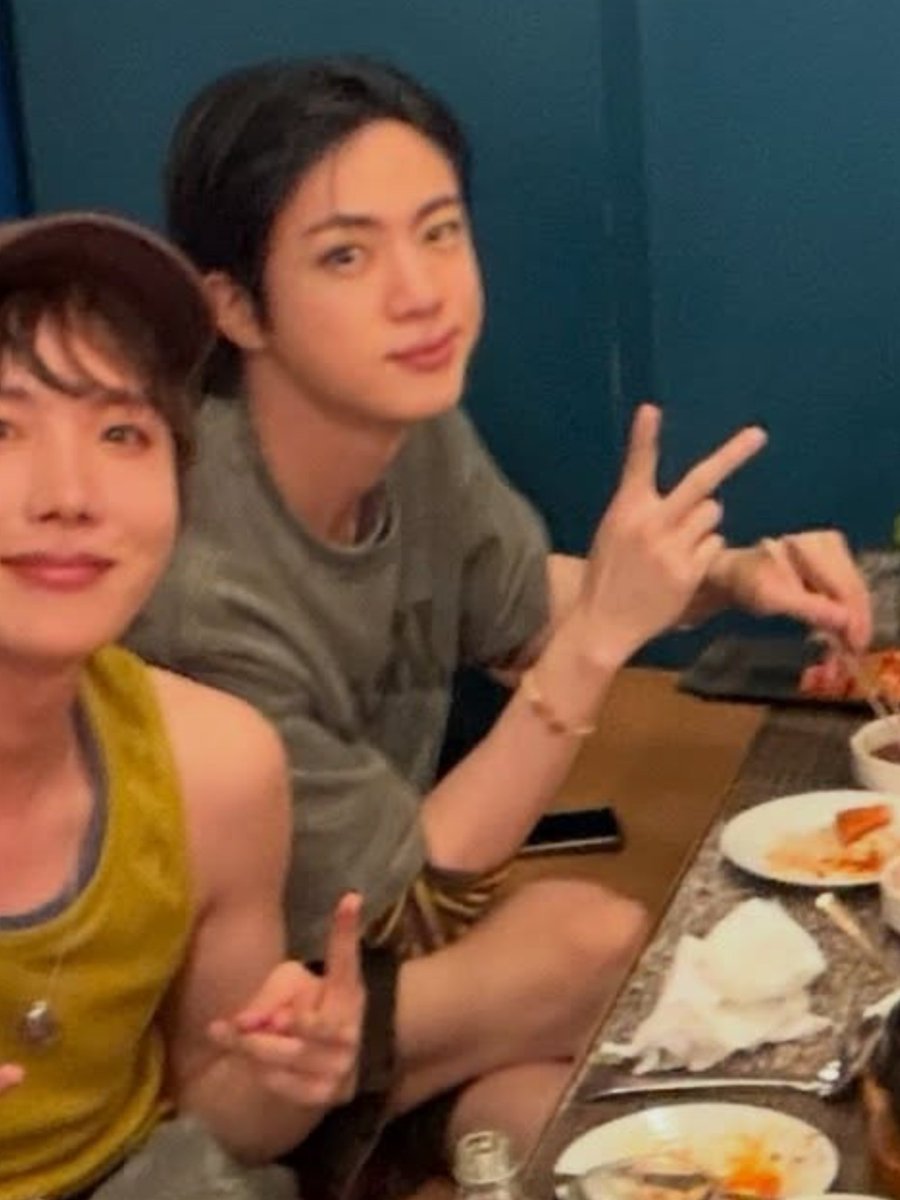 1204_roro's tweet photo. 260711 thv 태형 IG + 석진
(https://t.co/WSn7Yi7ECx)
-
🇬🇧⭐ (14/20) https://t.co/xLiyqgvTbv