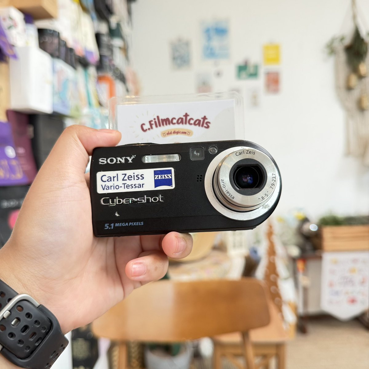 xxnfilmpp's tweet photo. 𓇼 Sony cybershot dsc p120

เต็มระบบ บอดี้ทรงวินเทจ ซูมได้ แฟลชติด ปุ่มต่างๆน้องไม่รวนน๊า โทนภาพคมชัดไม่เบลอ * (ไม่รับผ่อน)

𓏔 Price  :  1️⃣,8️⃣8️⃣8️⃣  free shipping
𓏔 กล้อง แบต และสายคล้อง

𓏔 ตำหนิ : ริ้วรอยทั่วไปที่จอ

** น้องไม่มีประกัน อ่านรายละเอียดให้ครบค่า

#กล้องดิจิตอล #กล้องดิจิตอลมือสอง #กล้องดิจิตอลคอมแพค