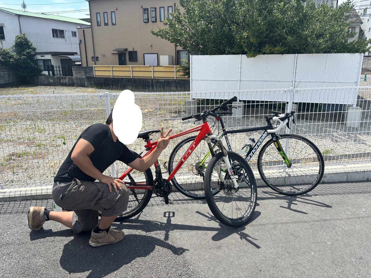BOOWYLOVE2's tweet photo. まじでチャリツーはちょくちょくカロリー摂ってないとキチィかもしらん！
あと、後ろはメチャクチャ楽。w https://t.co/DUGDVsO5io