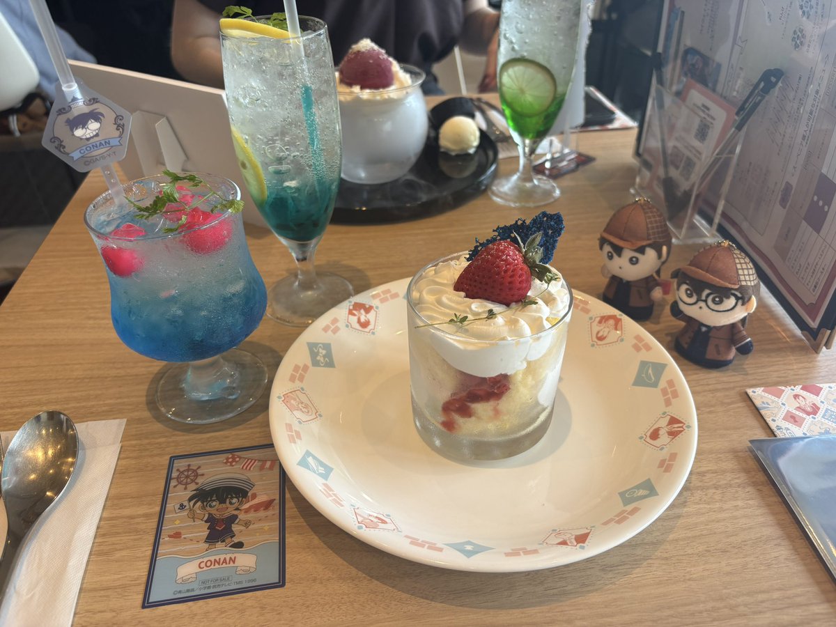 co_n035's tweet photo. 初めましてのringoちゃんとコナンカフェ行けましたﾔｯﾀｰ🫶
コナンカフェ内なのに大河ドラマの話で盛り上がってきっと隣のお姉さんを怖がらせてしまったぜ☆ https://t.co/gZviteAgbs