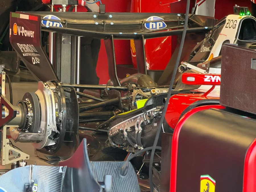 f1speed_indo's tweet photo. 🚨 Ferrari kecanduan menang, mereka siapkan beberapa langkah untuk bisa tampil kompetitif lagi di GP Belgia:

➡️ Dengan lima zona Straight-mode, Ferrari siapkan versi agresif atau low-drag dari Macarena wing. Versi ini diklaim bisa berikan tambahan sampai 11 km/jam di lurusan.

➡️ Ferrari berencana tidak memakai 'FTM' atau winglet knalpot mereka di Spa. Trik FTM memang bisa menambah downforce dari gas buang yang ditangkap oleh winglet. Tapi pengorbanannya adalah top speed jadi sedikit berkurang di lurusan. Dengan melepas 'FTM' ini di Spa, Ferrari berharap bisa mengembalikan performa di lurusan sampai +7 km/jam.

Pada sesi FP1 GP Austria, mobil Leclerc yang dikemudikan oleh Dino Beganovic tidak memakai 'FTM' di belakang. Sudah diuji-coba di Austria dan rencananya akan diterapkan di Spa serta Monza.

Ferrari juga siapkan paket low-drag di SF26 untuk semakin optimalkan kecepatan di lurusan. Mobilnya diklaim punya downforce yang cukup untuk kompensasi pengurangan drag di Spa nanti.