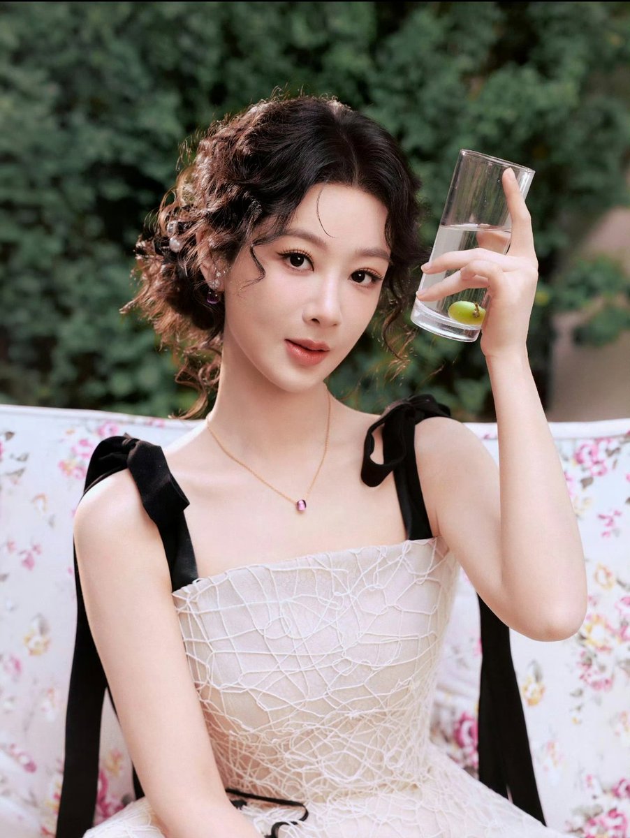 杨紫出席奇瑞品牌活动Yang Zi attends Chery brand event #杨紫#YangZi