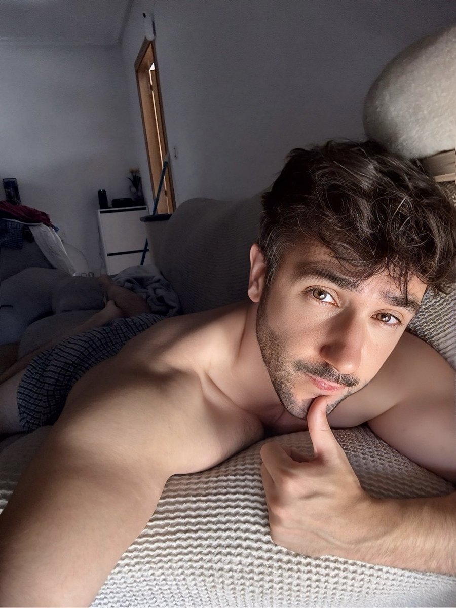Robsitoo's tweet photo. 🍑 https://t.co/vhkmt0Ozf2