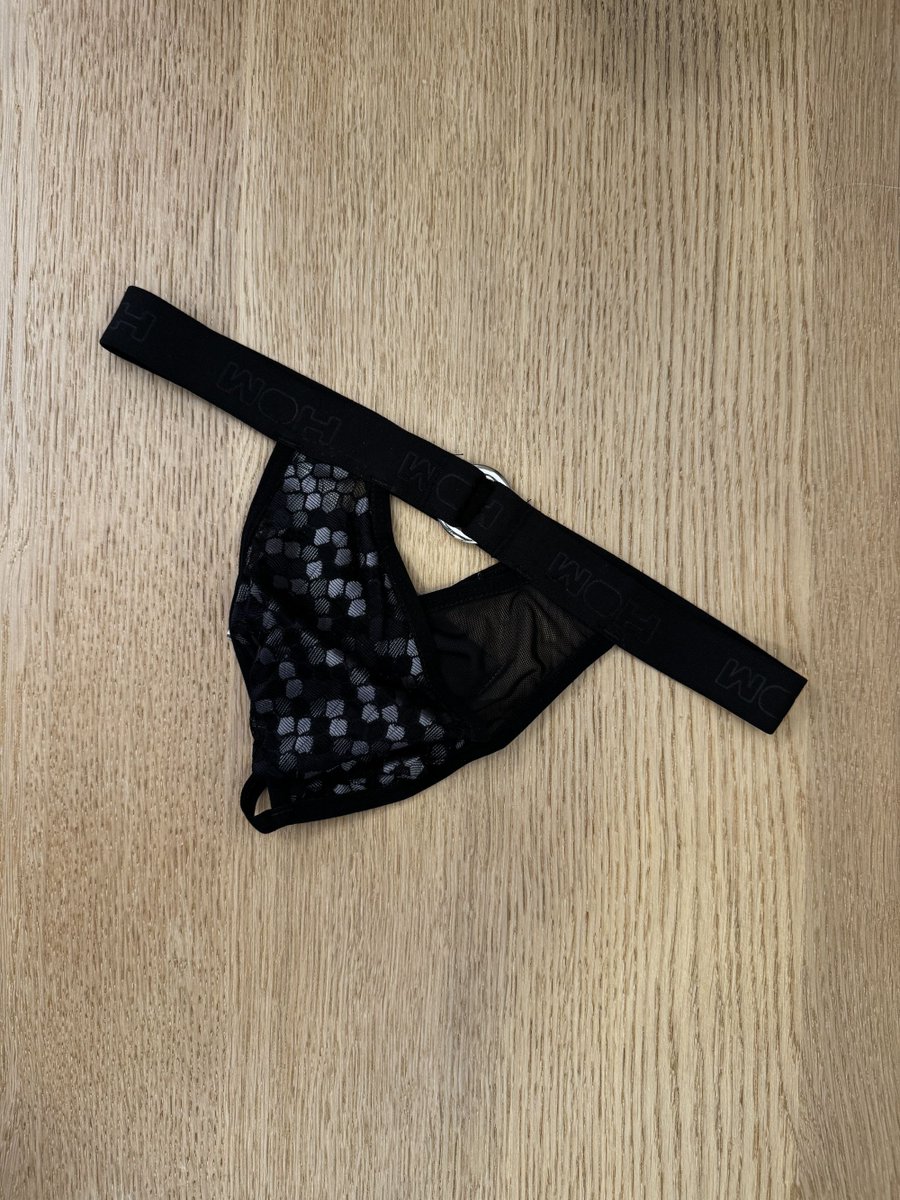vrakadiko's tweet photo. Το νέο Pure Seduction Thong από τη Γαλλική WOH, ένα υπέροχο κομμάτι με croise μπροστινή θήκη και πρωτοπορειακού design λεπτομέρειες. Δες περισσότερα:
https://t.co/7ENgS9puL5 https://t.co/XNMyAjkf4i