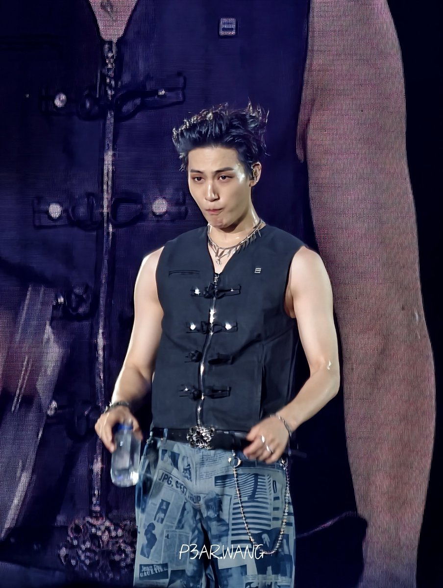 P_3AR's tweet photo. ยิ้มนี้ ไม่ไหวววว 🥲🥲🥹🥹💚💚

#TAPE_ROOTS_BANGKOK_DAY1
#JAYB #2026tape_roots_bkk https://t.co/DutYovlsuw