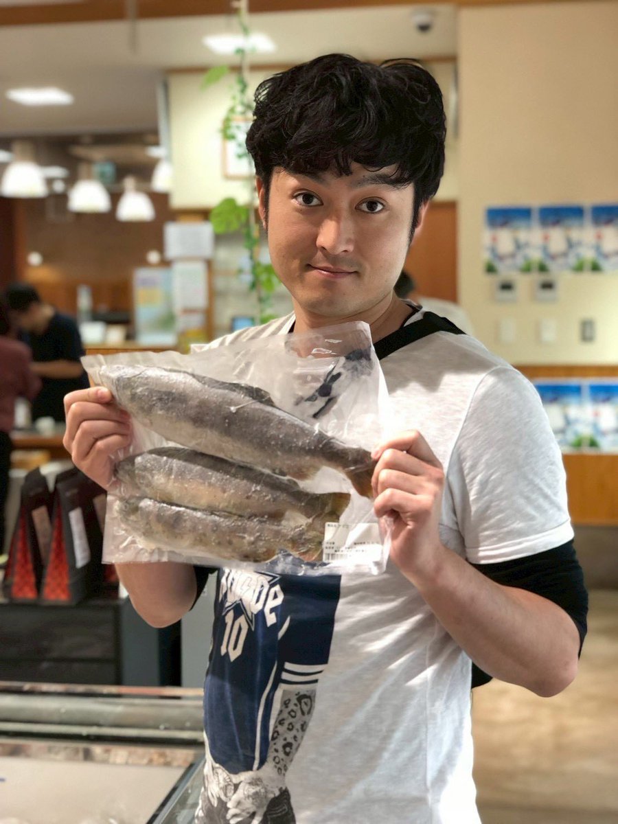 diet_hiro333's tweet photo. ワールドカップの試合まだ見てへんのにSNSで結果投稿してる人見て『うわ〜、まだ見てへんのにショック〜😥』って思ってたけど、スーパーで玉子買い忘れたくらいのショックやったから僕のHPは1000%🥚 https://t.co/FwFyKIKmzh