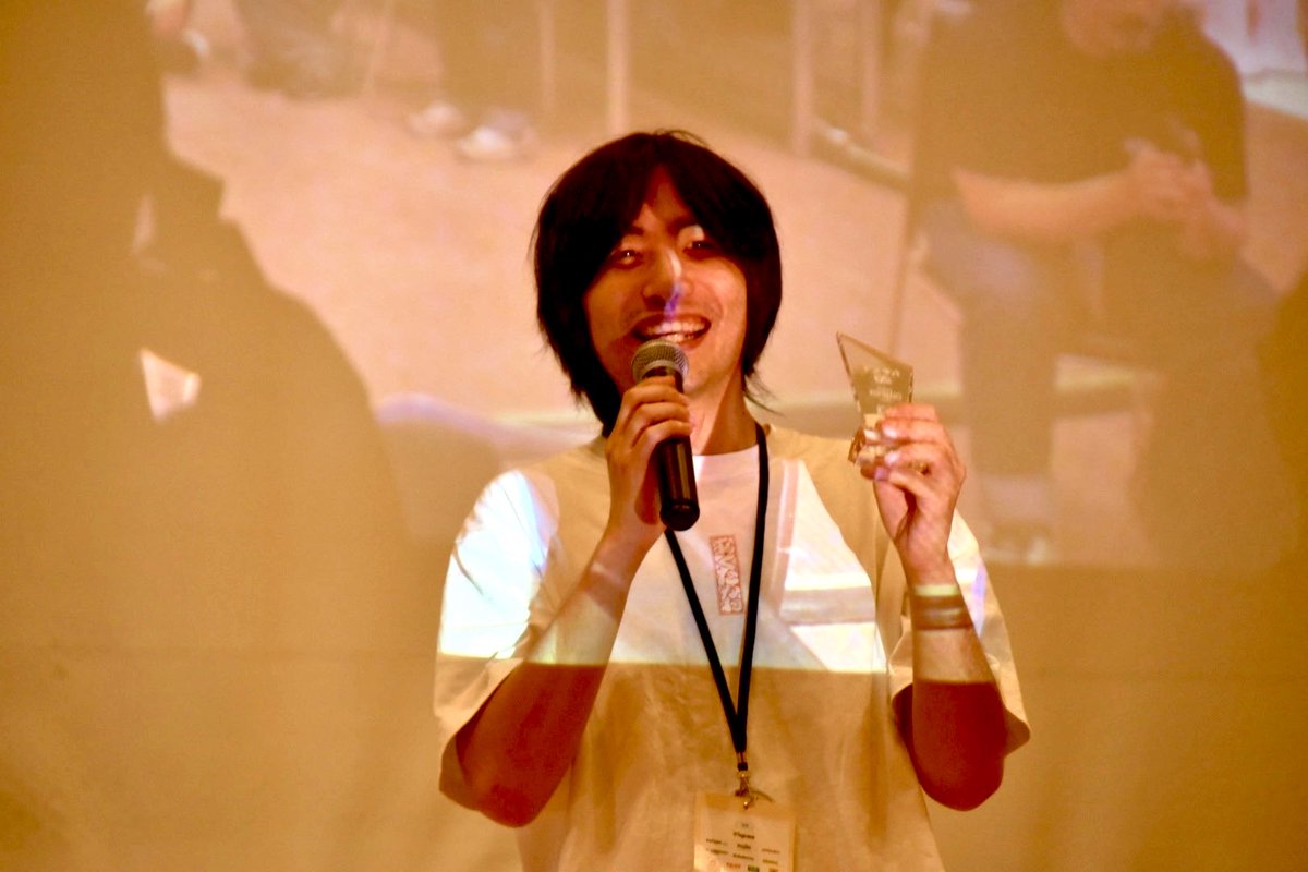 H8F_FGC's tweet photo. とうとう決着の時！

お昼より長丁場を戦い抜き、見事勝利を収めたのは…
チーム【あくたがサミ】より
あくたがわ選手
ランガサミ選手
の両名です！👏🏻

優勝者には石井プロ・KDSさんより、トロフィー授与の他、豪華副賞がスポンサー様より送られます！

本当におめでとうございます！✨
#ハチエフ26 https://t.co/v43ZrGUlvj