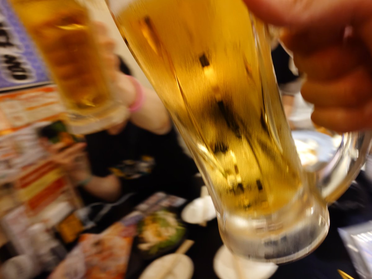 sagi26412's tweet photo. かんぱーい https://t.co/tDswUzP91T