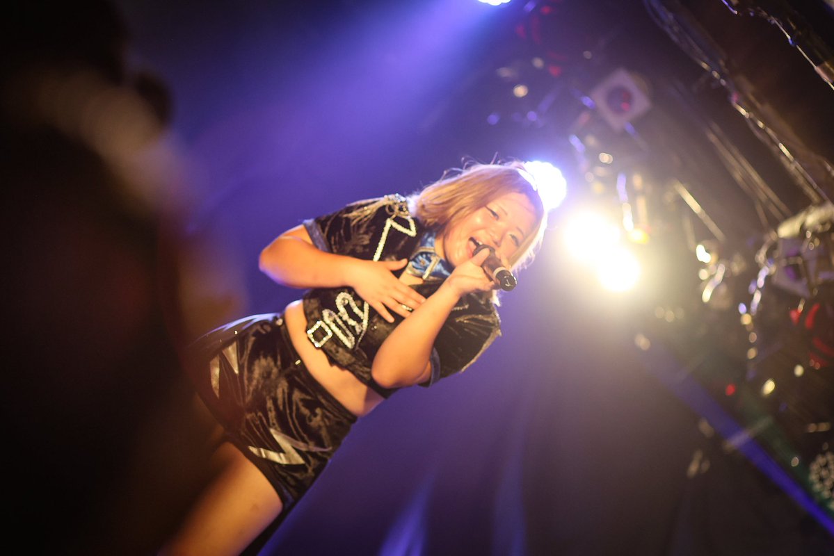 arpara456's tweet photo. 07/11 sat HOLIDAY SHINJUKU Girls InteglatioN - 0711 -
#THEHARE @OHISAMA_INFO
ちょっと痩せてた☺️…MC中にレンズ向けたら腹膨らませてきた🤣 https://t.co/DqaVe2GmpB
