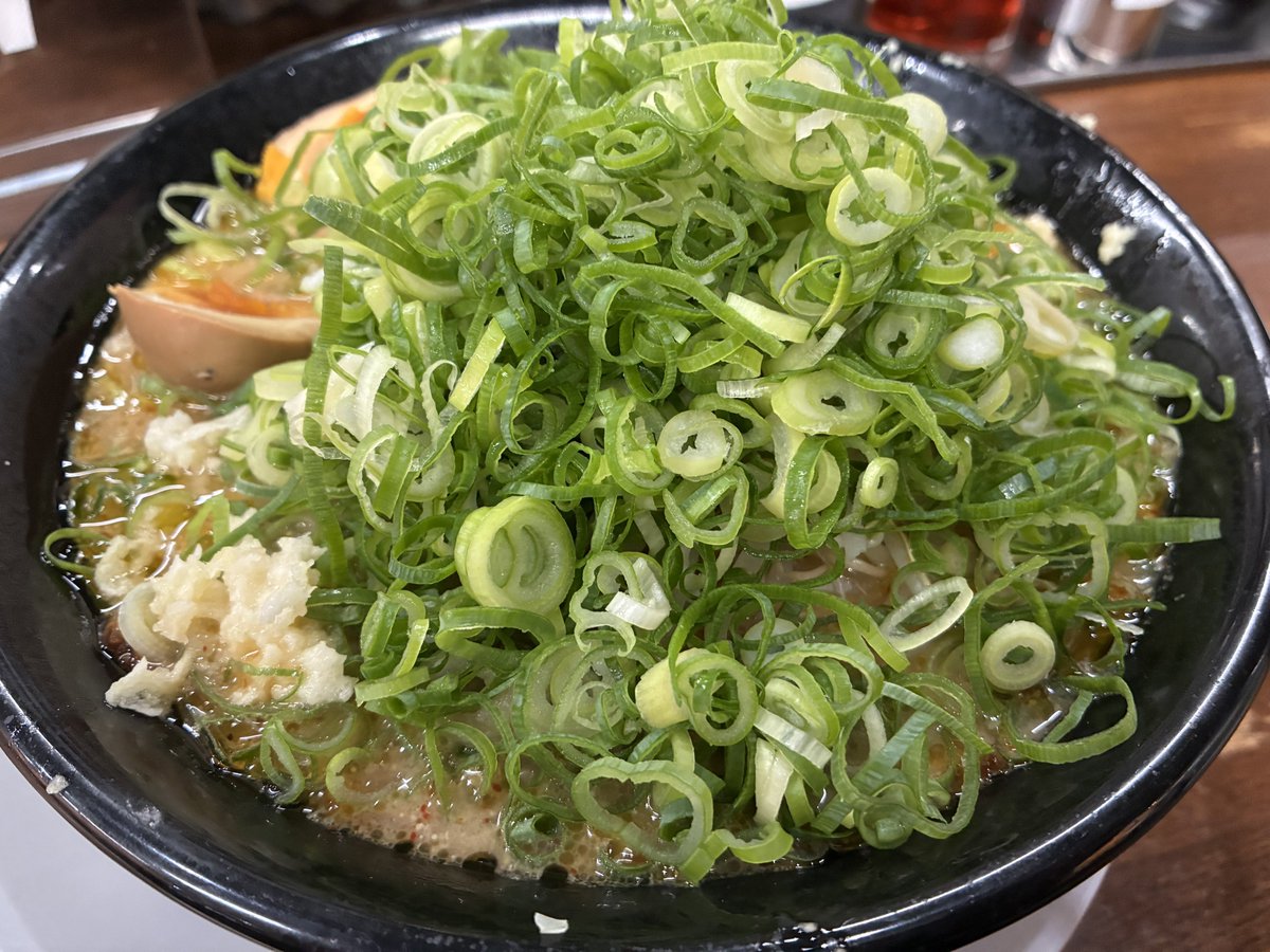 mr335st's tweet photo. 今季第28号
辛味噌ラーメン 上(どっさりネギ、大盛りもやし)
@ホっポ屋 本店 https://t.co/nqPqpW5LL3