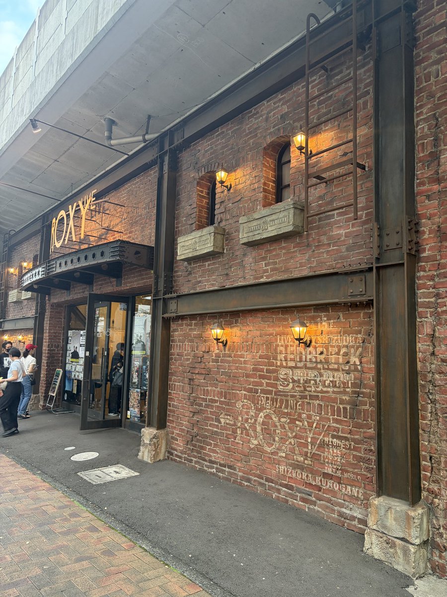 minimum_063's tweet photo. 7/11静岡　LIVE ROXY SHIZUOKA
10月以来久しぶりてんちゃん🥲🌈
フワフワわんちゃんのたか坊と見守り犬たくまんが今日もイカしてたー！
『これからの話をしよう』で心にグサグサ刺さって泣いちゃいました、、
多忙だと思うけど、喉お大事に🥹🩷
ファミリーたちと絶対夢叶えようね✨🈵

#TENSONG https://t.co/B3l5rhDNUi