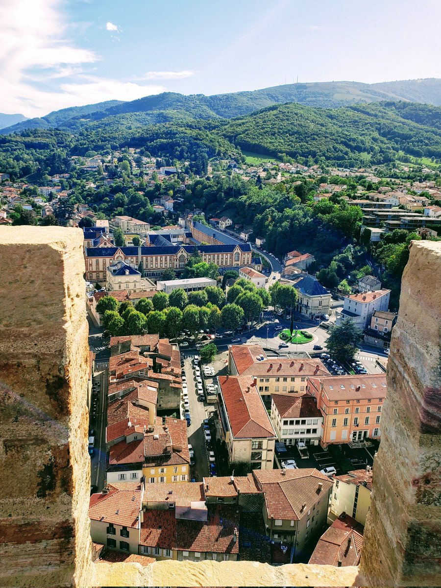 MichelleMoggio's tweet photo. A haunting view of #Foix from the top of its #medieval castle-fortress is unforgettable #TheParisEffect #Pyrenees #Cathar #France #travel https://t.co/YLbX1EwAa1