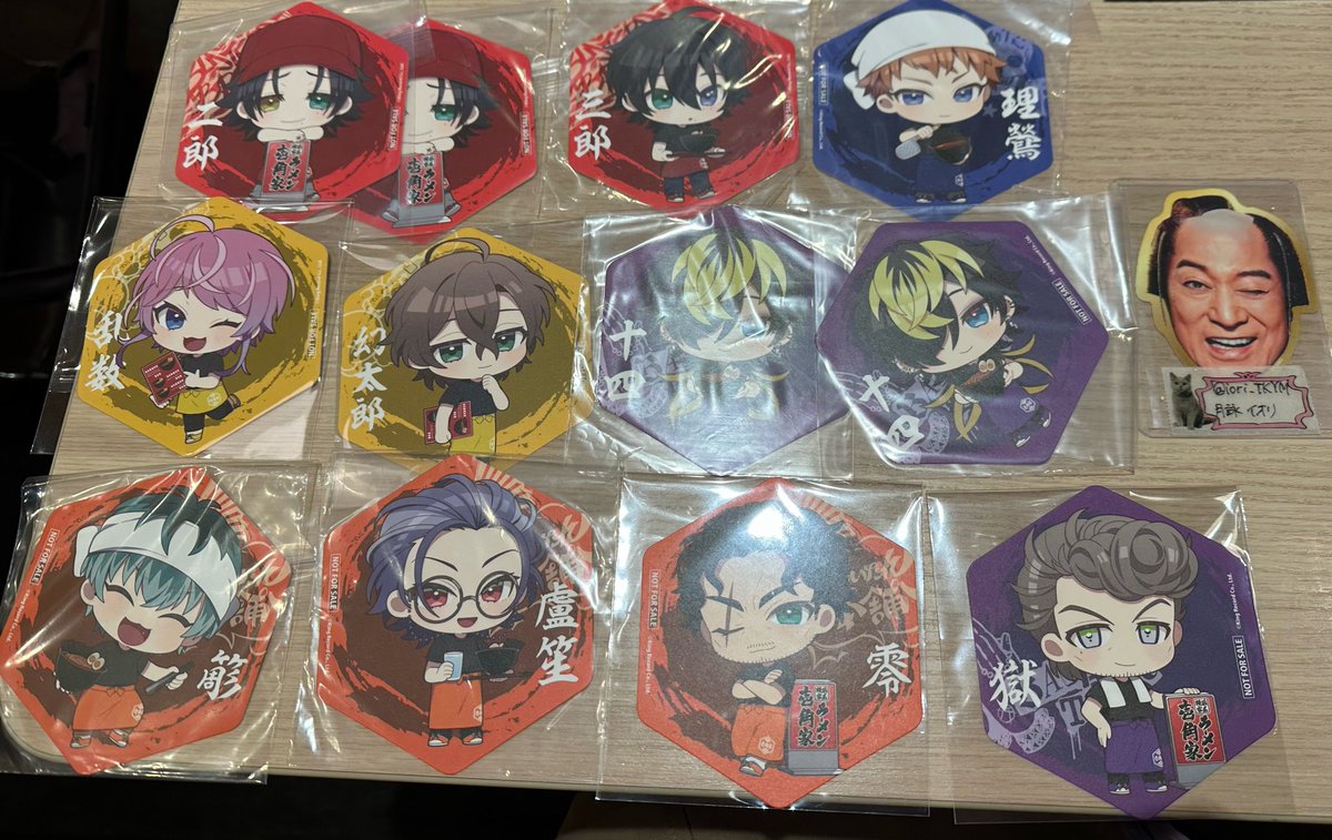 iori_TKYM's tweet photo. @0
【交換】ヒプノシスマイク ヒプマイ 壱角家

譲
アクスタ　乱数、幻太郎、帝統、⭐︎空却、十四、零
コースター　二郎×2、三郎、理鶯、乱数、幻太郎、十四×2、獄、⭐︎簓、盧笙、零
クリアカード　一郎、幻太郎、零
ポストカード　簓

求はリプへ https://t.co/dSBvhI6VbP