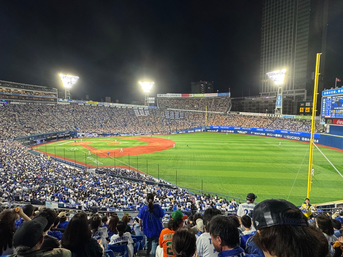 zuttoneteiru's tweet photo. 見晴らし、風、雰囲気
ハマスタはcの外野際か外野席がいちばん気持ちいいと思う https://t.co/TZsYHZnlAN