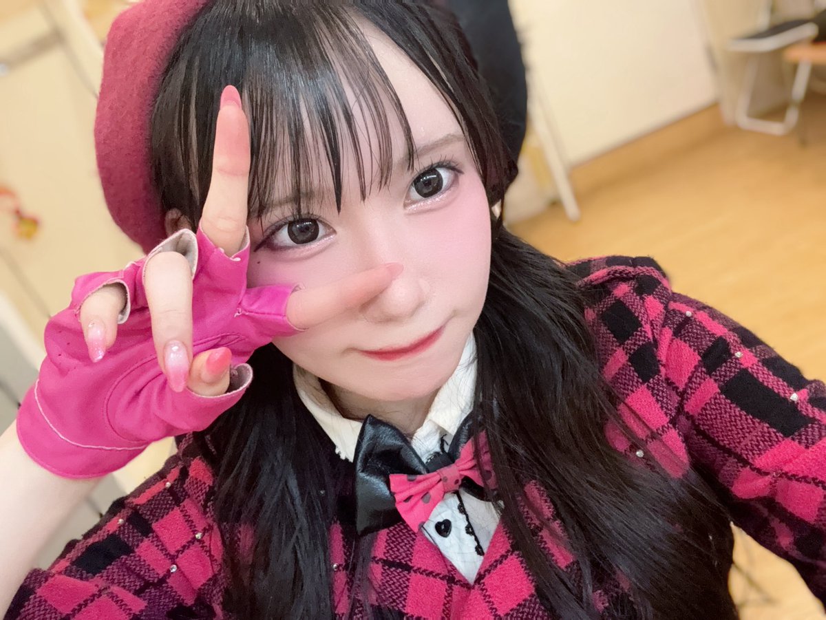 omura_anzu_'s tweet photo. #制服の芽 公演
ありがとうございましたー！🐻‍❄

とっても楽しかったよ！コールも嬉しかった😭

背伸びますよーにᯓ★ https://t.co/nJA8W8HS36