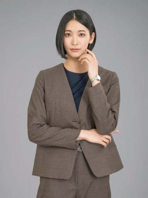 okazumaniadmm's tweet photo. 南雲刑事スーツの中身すごすぎる
#小貫莉奈　#仮面ライダーゼッツ https://t.co/XMdms8Ehuq