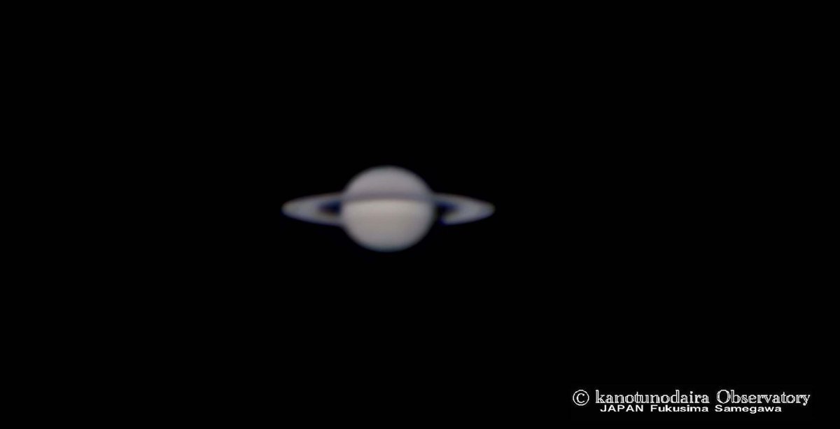 _yamanon's tweet photo. 月のそばにはすばるがいました。雲越しになんとか土星も。 https://t.co/3mCEWYJJQD