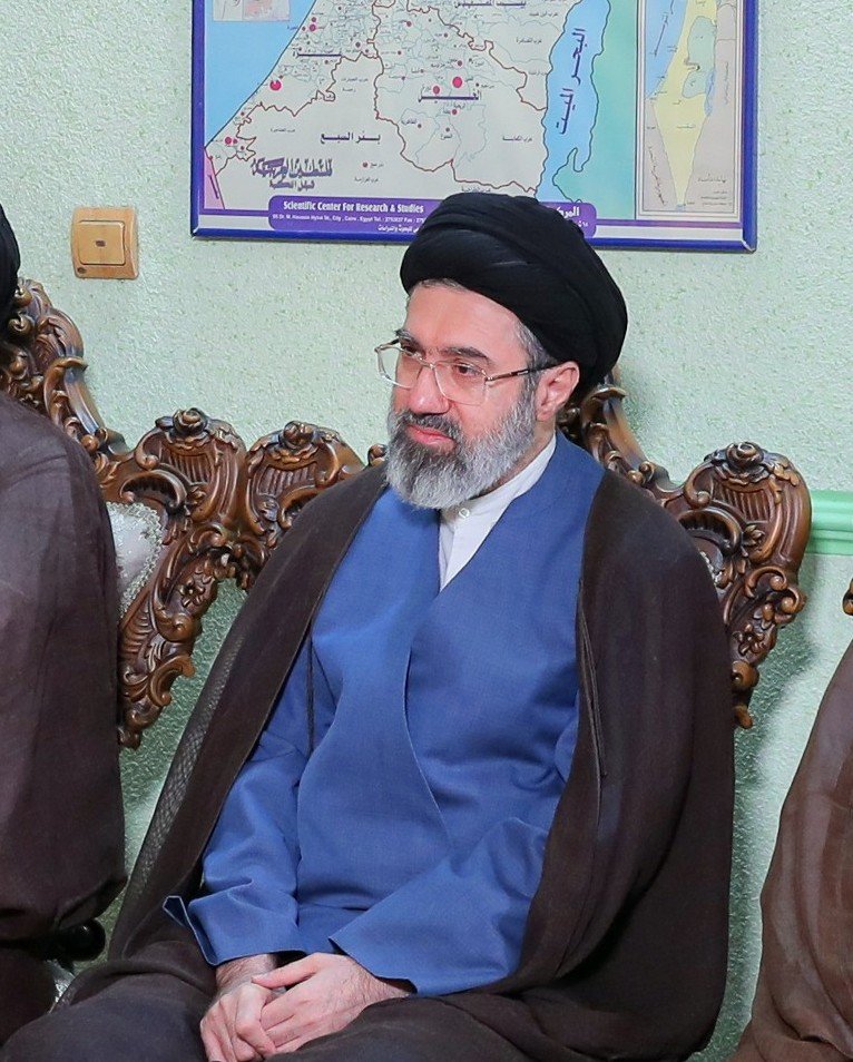 ANntfb1527's tweet photo. ● ونعاهدك أن نثأر لدمك الطاهر، ولدماء شهداء هاتين الحربين جميعهم، من القتلة المجرمين المَخزيين. فهذا الثأر مطلب شعبنا، ولا بدّ أن يتحقق حتمًا. 

✍ مقتطف من بيان قائد الثورة الإسلامية سيد مجتبى الخامنئي https://t.co/YGBqqLNkNG