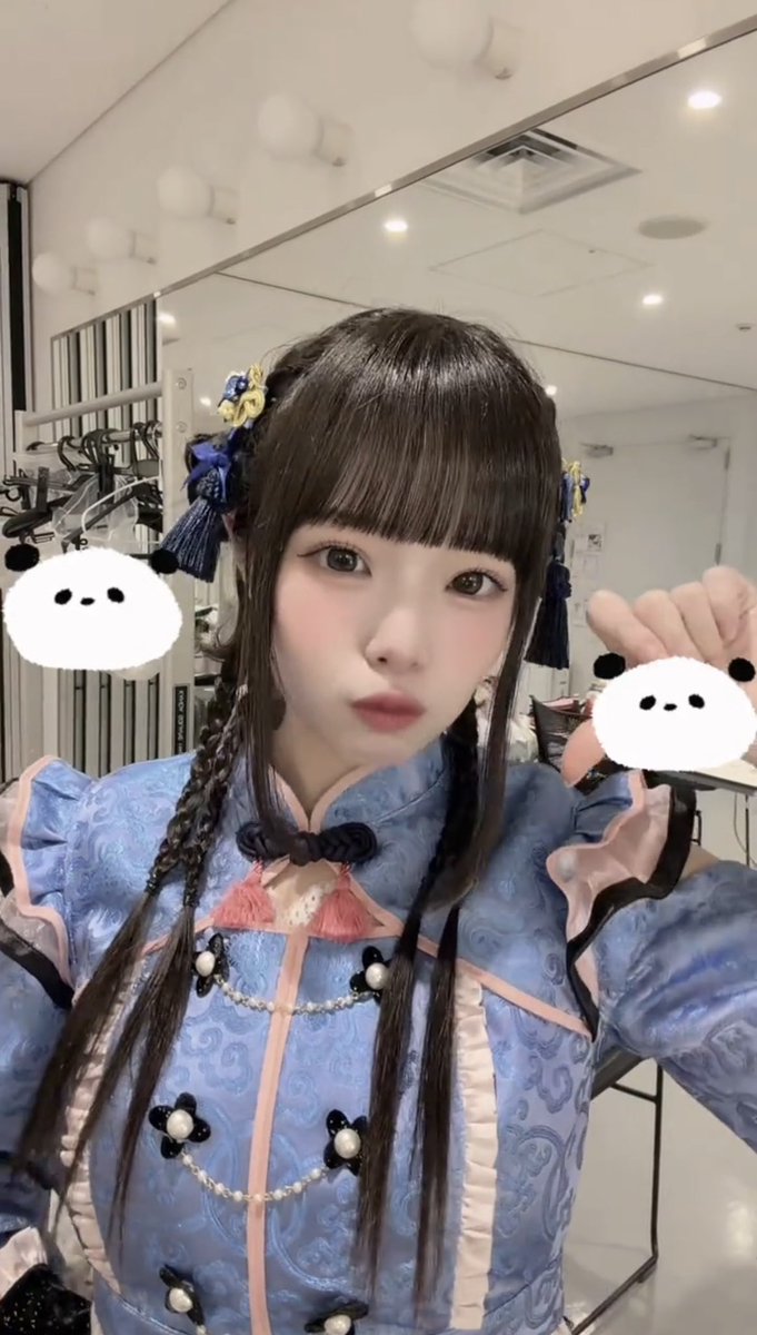 aiLiFE_s2's tweet photo. チャイナかれんすきー！♡
お披露目感じるね꒰ᐡ•̥ •̥ᐡ꒱💙
1歳大きくなったかれん見るの楽しみ🎶 https://t.co/DCJ31OQjJh