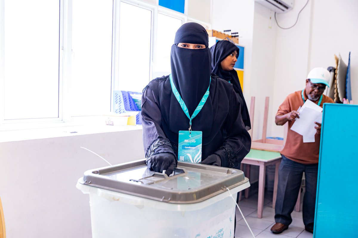 eki_mv's tweet photo. ކޮންގްރެސް ޕާޓީގެ އެތެރޭގެ އިންތިޚާބުގެ ވޯޓުލުން އަމާން އޮމާން ކަމާއެކު ކުރިއަށް! https://t.co/3DyLRit2DP