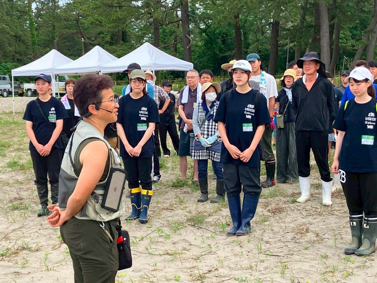STRANDER_1_1's tweet photo. 活動報告7/11
【蛸島海岸清掃1日目！】
暑い中100人近くの皆さまにご参加いただきありがとうございました！皆さまのおかげで、見違えるほど鉢ヶ崎海岸が綺麗になりました✨熱中症に気をつけて明日も力を合わせて頑張りましょう。本当にお疲れ様でした！
#ボ活 #ピースウィンズ https://t.co/rSJR9oi7yb