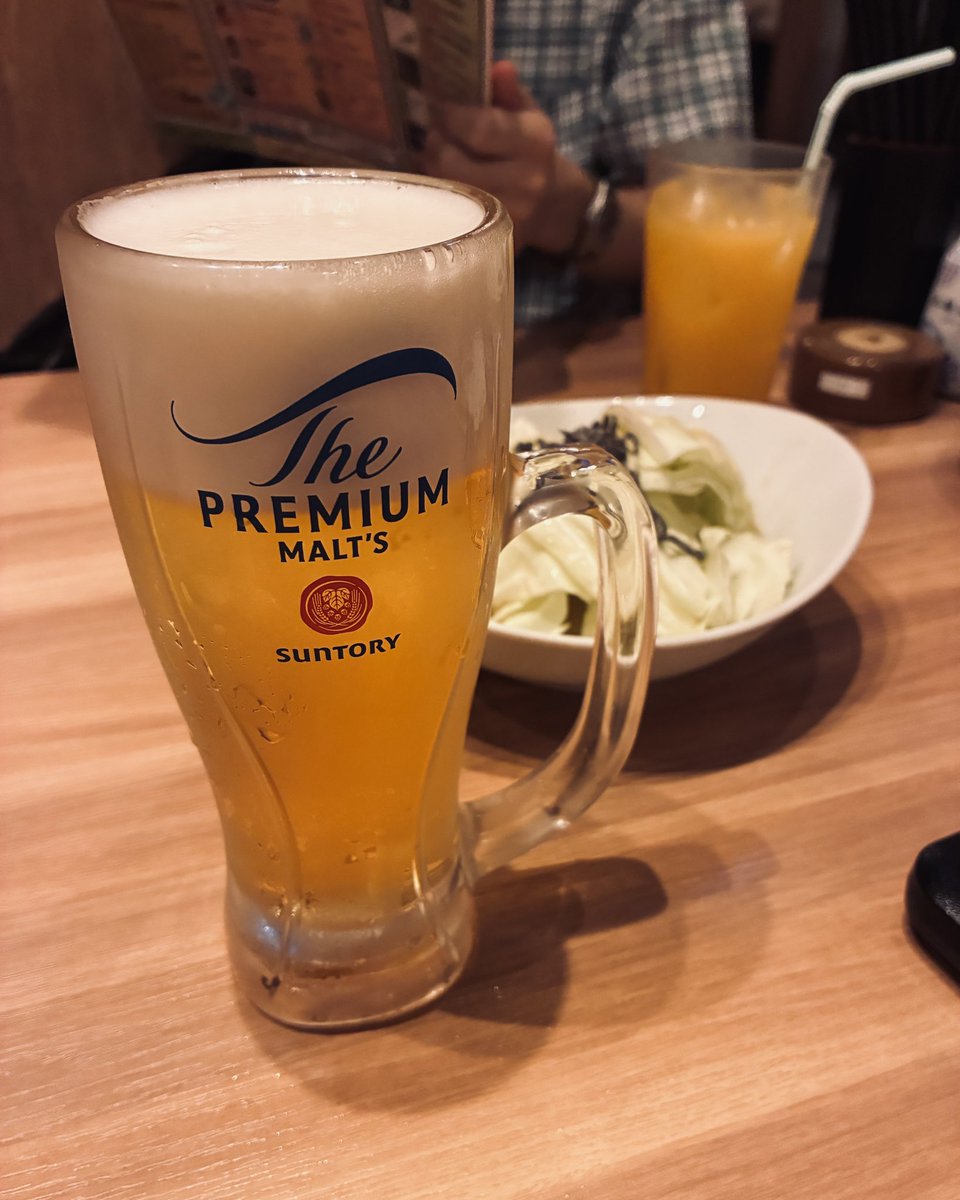 k2fra's tweet photo. 予定なしだった土曜晩。せがれと大手筋で焼鳥ビールした後に、駅下で大中。締めラーメンとかしてしまった。これは、記憶に残る一杯だな（ラーメンの方）。 https://t.co/xosSC7LIxw