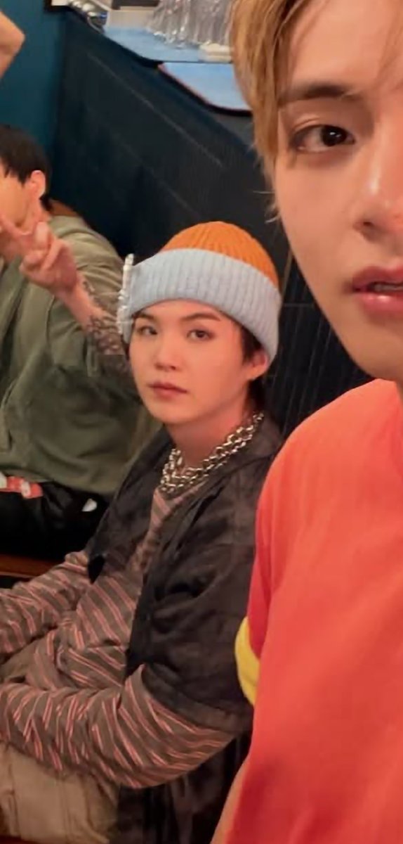camlovesyoongi's tweet photo. its just wild to me they went to dinner like straight after in their tour clothes like BEANIE on https://t.co/PycWXgdNnZ
