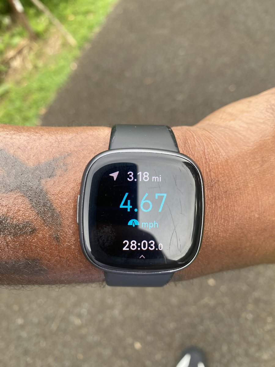 QuietPowerHQ's tweet photo. Active Recovery. 

Cardio.. 🏃🏾‍♂️🏃🏾‍♂️

3.20 miles 

Cardio is just as important as weight lifting. 💪🏾 https://t.co/uzUE9fVvEK