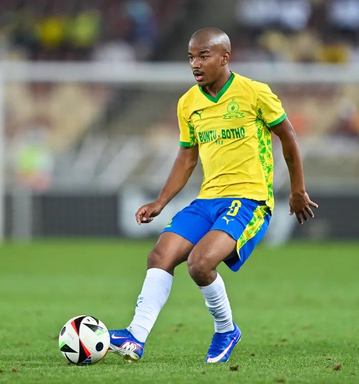 SkepeMatsebane's tweet photo. Tragic news coming in is that Bafana Bafana and Mamelodi Sundowns midfielder Jayden Adams has lost his life.  
What a tragic situation.  

RIP Jayden Adams. https://t.co/bAiRSr3E0m