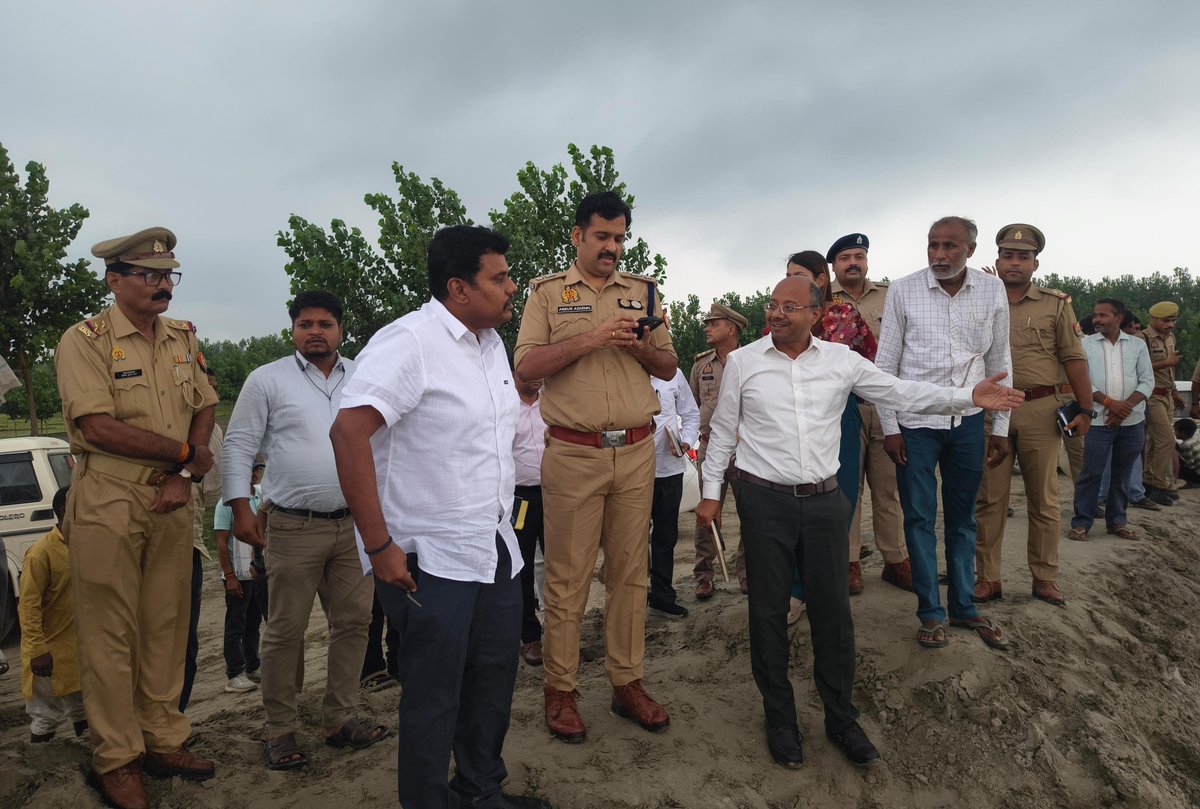 DM Sitapur tweet media