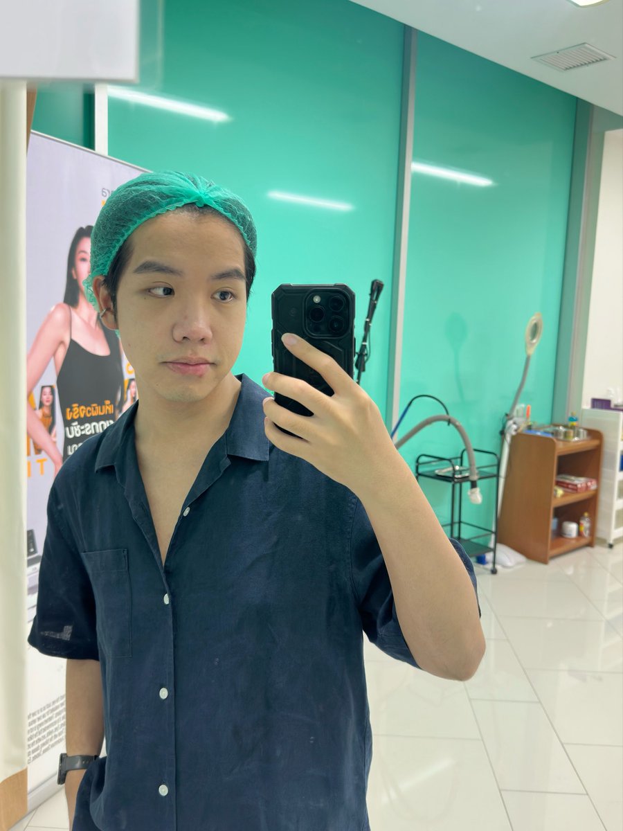 skinwitherror's tweet photo. วันนี้มาหาหมอโบ๊ท หมอขอบคุณยกใหญ่เลย มีแต่คนมาตามทวิต ไปเถอะทุกคน 

ใครมีริยแดง รีบเก็บรอย วีบีม svj เลยยย 

คลินิกไม่มีเซลล์ หมอก็แทบจะไม่ขายของ consult แนะนำดีมากกกก 😣🙏

หมอสังเกตยันหลังหู เจอผังพืดที่เคยเป็นสิวแล้วยิงยันหลังหู���่ะ โห้ https://t.co/O7l2GduRDL