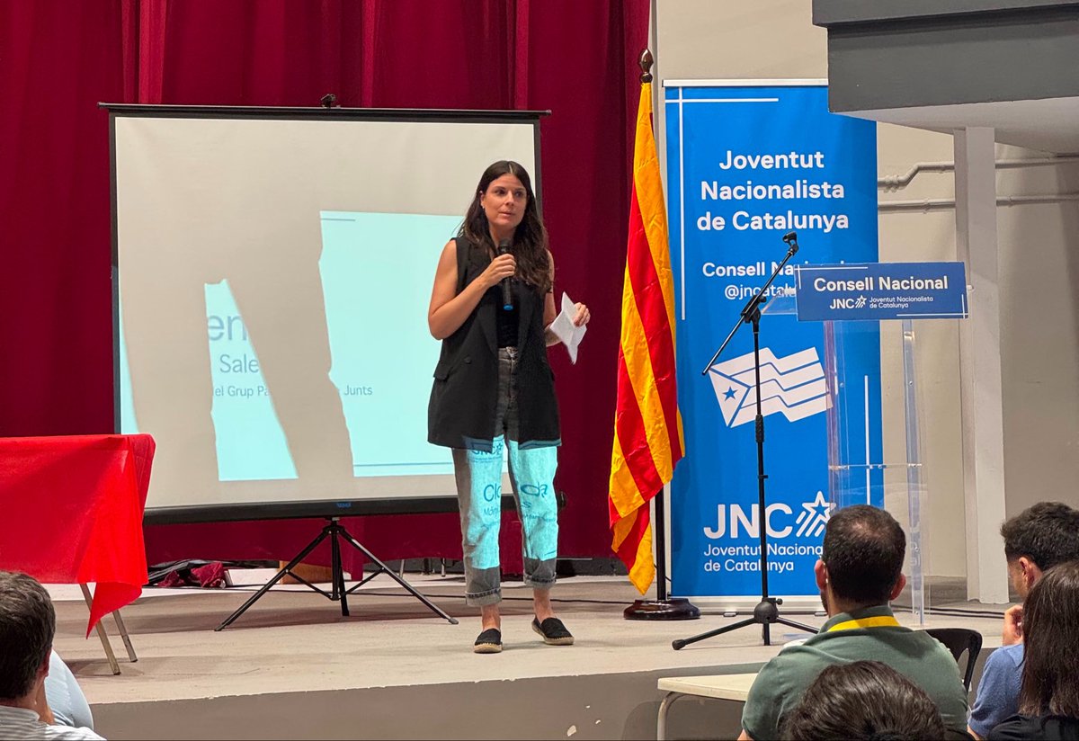 JuntsxEbre's tweet photo. Avui hem acompanyat la @JNCatalunya en la celebració del seu Consell Nacional a Camarles.

Les Terres de l’Ebre han estat, un cop més, punt de trobada del jovent compromès amb el país. Gràcies per fer possible una jornada de debat, idees i futur. https://t.co/tapsha0QTC