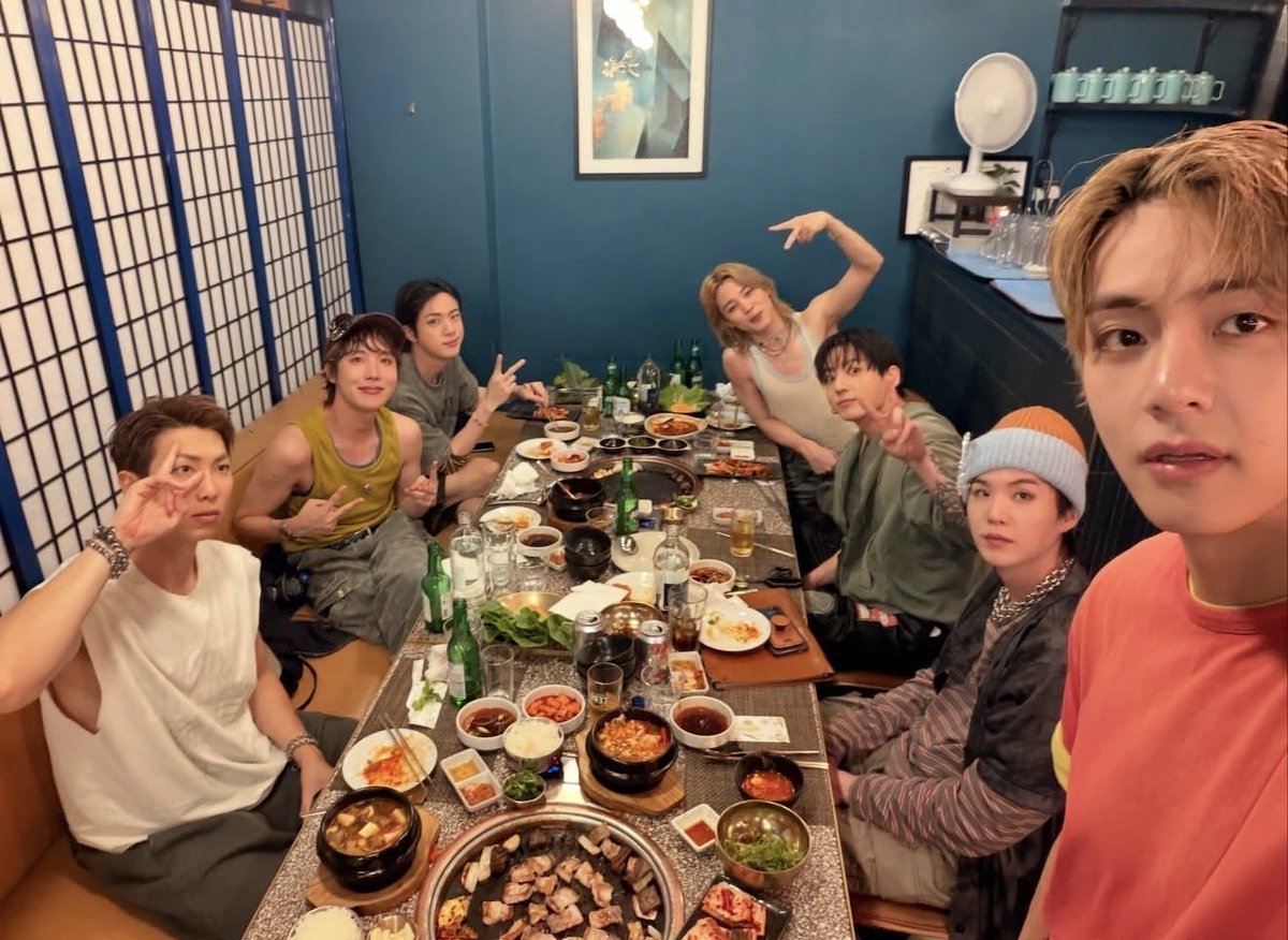 テテが見せてくれた 7人の楽しい時間✨✨ やっぱりこの7人は 幸せ