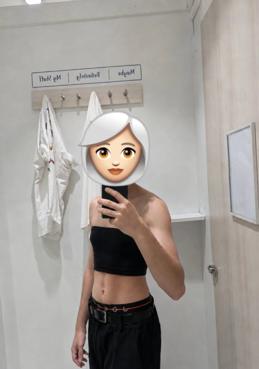 AvaMaker101's tweet photo. 1 month of hrt done #trans #femboy #hrt https://t.co/eGS79A4PXA