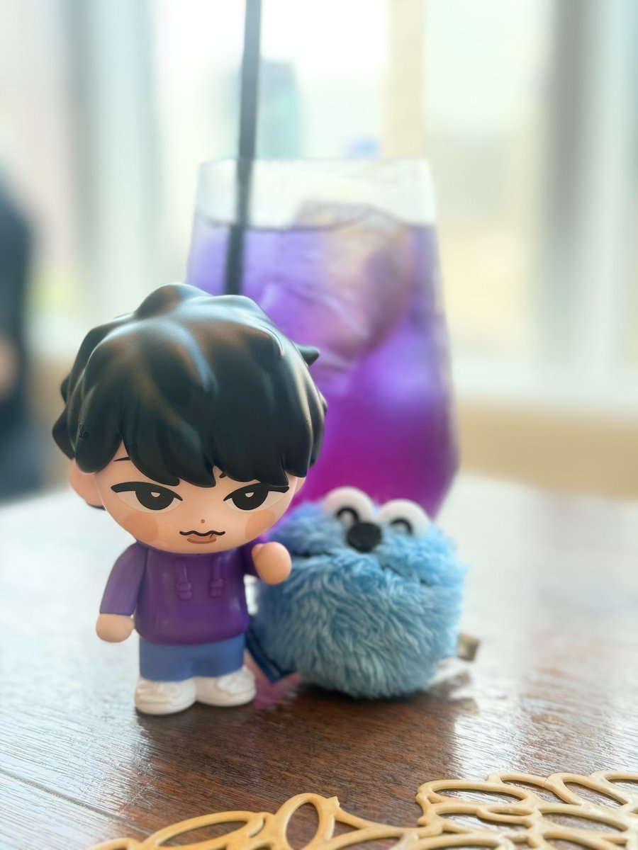 yuzupeco's tweet photo. 大好きなお友達とアフヌン💚💜
美味しかった〜😋
アフヌン後は、思い出の舞浜へ✨
舞浜の空気をたんまり吸いこんで😆
お財布もゆるんゆるんになりましたが😂
楽しい時間って、なんでこんなに秒で過ぎてしまうんだろー🥺
これからもたくさん遊ぼうね💚💜 https://t.co/jhmatOddeA