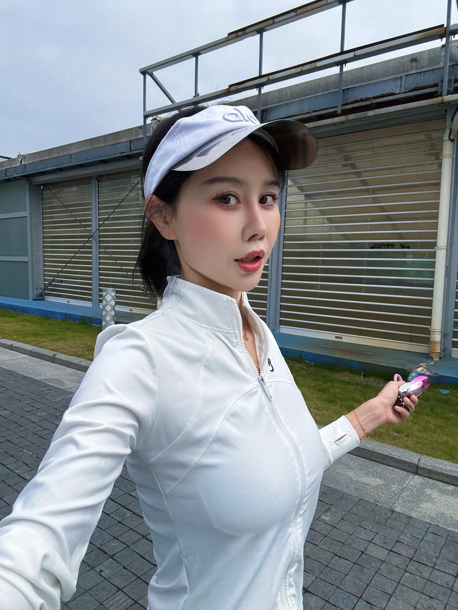 LBainvel's tweet photo. 🎾网友 有搭子吗？其它搭子也行  嘻嘻 https://t.co/8Yd46bZauz