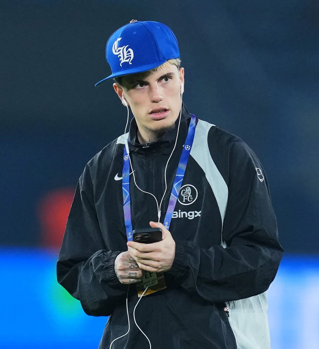 KrrishFT's tweet photo. 🚨 | BREAKING : ALEJANDRO GARNACHO 🇦🇷

Al-Qadsiah are showing concrete interest in Alejandro Garnacho and have made official movements for a potential deal! 🇦🇷🚨🇸🇦#SPL

Chelsea FC and Alejandro Garnacho's representatives have received official enquiries from Al-Qadsiah regarding the conditions of a potential transfer this summer. 💣💥

Al-Qadsiah are prepared to meet Chelsea FC's £40m valuation for Alejandro Garnacho and also have an important salary package ready if the player gives the green light. 💰🤝🏻

Alejandro Garnacho's interest in a move to Saudi Arabia is currently unknown, with no final decision made by the Argentine winger regarding his future. 👀❌️

Direct talks between Al-Qadsiah and Alejandro Garnacho's camp are expected to take place soon as the Saudi Pro League club look to present their project. 🇸🇦🤝🏻

Nothing is agreed or imminent at this stage, but Al-Qadsiah are pushing and the situation is one to keep a very close eye on. 🚨💥