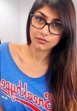 ASHRAFi00x's tweet photo. مين تكسب 😈👑 https://t.co/MYWH84dhSv