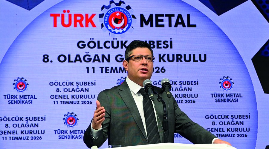 TurkMetalSen's tweet photo. Gölcük Şubemizin 8. Olağan Genel Kurulu’nu, Kocaelili metal emekçisi kardeşlerimizin ortaya koyduğu birlik, beraberlik ve dayanışma ruhu içerisinde tamamladık. Genel Kurulun açılışında delegelere ve salonu dolduran üyelerimize hitap eden Sayın Genel Başkanımız Uysal ALTUNDAĞ, Sendikamız Türk Metal’in dün kutlanan 63. kuruluş yıldönümüne değinerek, yürütülen faaliyetler ve sendikal çalışmalar hakkında bilgiler verdi.

Haberin detayları için: https://t.co/4CkAdpErvY